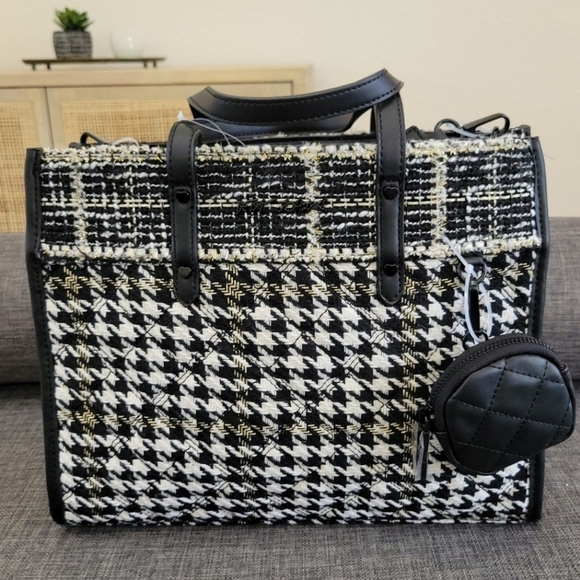 🔹️Betsey Johnson🔹️ Tweed Houndstooth Tote Handbag ✨️🖤 - Picture 2 of 6
